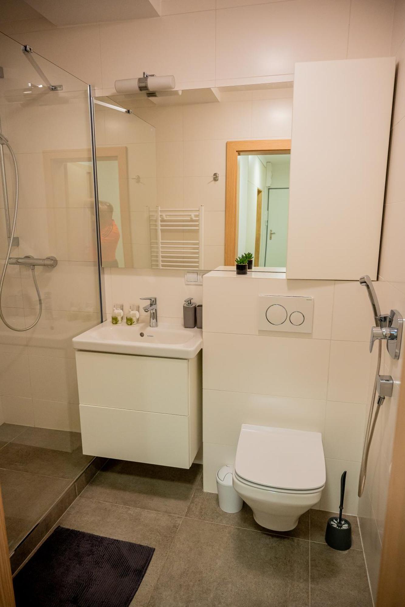 Old Town City Center Apartment 1 - Private Parking Included Košice Exteriör bild